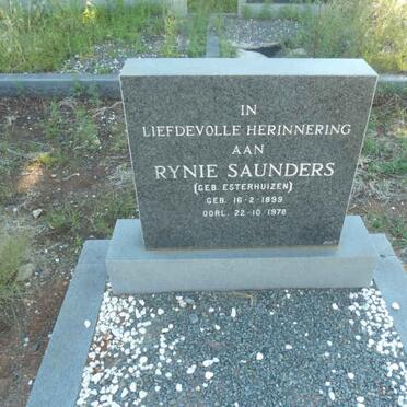 SAUNDERS Rynie nee ESTERHUIZEN 1899-1978