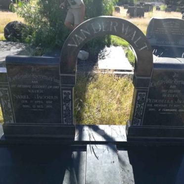WALT Sarel Jacobus 1892-1970, van der &amp; Petronella Jacoba NIEWOUDT 1896-1980