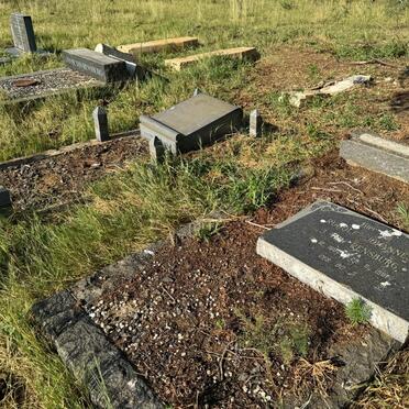 Free State, BOTHAVILLE district, Vrede 103, Vrede, farm cemetery