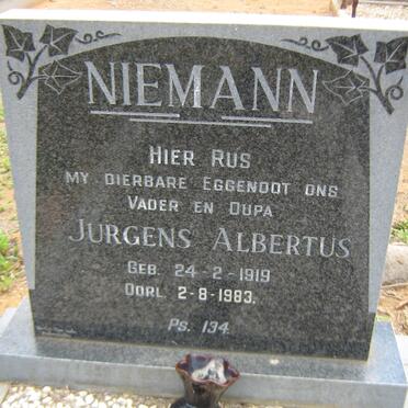 N - Vanne __ Surnames - N