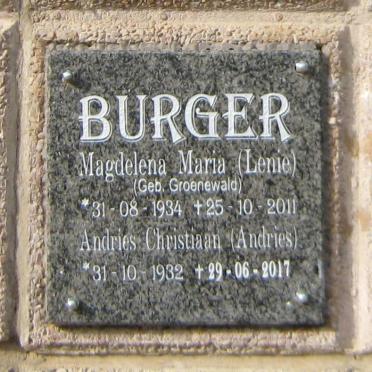 BURGER Andries Christiaan 1932-2017 &amp; Magdelena Maria GROENEWALD 1934-2011