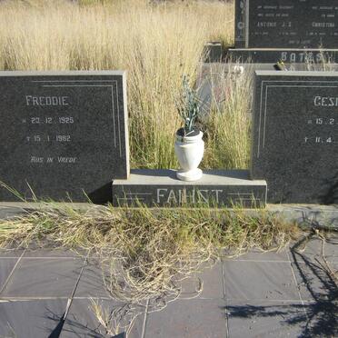 FAIHST Freddie 1925-1982 &amp; Gesina 1928-1994