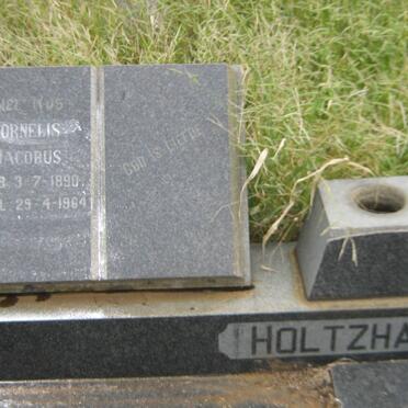 HOLTZHAUZEN Cornelis Jacobus 1990-1964 &amp; Susanna Catharina COETZEE 1897-1969