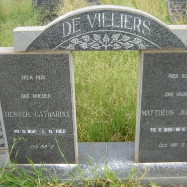 VILLIERS Mattheus Johannes, de 1879-1939 &amp; Hester Catharina 1892-1966