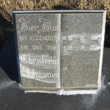 WYK Christiaan Johannes, van 1917-1994 &amp; Maria Elizabeth CONRADIE 1916-1998