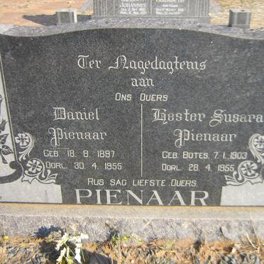 PIENAAR Daniel 1897-1955 &amp; Hester Susara BOTES 1903-1955