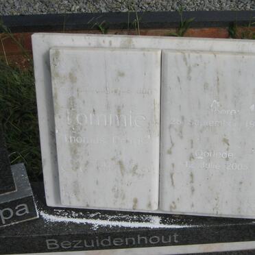 BEZUIDENHOUT Thomas Petrus 1955-2005