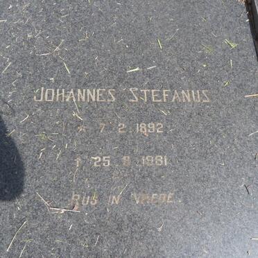 GOUWS Johannes Stefanus 1892-1981 &amp; Rachel Catharina Wilhelmina 1894-1991
