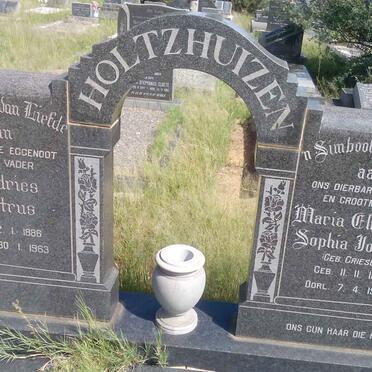 HOLTZHUIZEN Andries Petrus 1886-1963 &amp; Maria Elizabeth Sophia Johanna GRIESEL 1891-1983