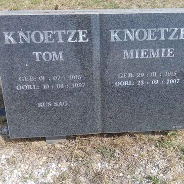 KNOETZE Tom 1915-1997 &amp; Miemie 1915-2007