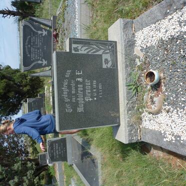 PIENAAR Magdalena J.E. 1896-1971