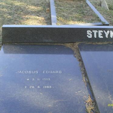 STEYN Jacobus Eduard 1903-1983 &amp; Maria Magdalena PRINSLOO 1907-1992