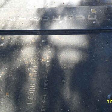 LINDEQUE George Frederick 1904-1970 &amp; Cornelia Wilhelmina DU ? 1909-?