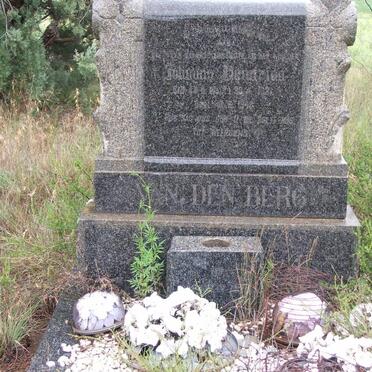 Free State, DEWETSDORP district, Unknown farm cemetery 03
