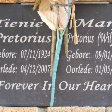 PRETORIUS Tienie 1924-2007 &amp; Mary WILFORD 1928-1990