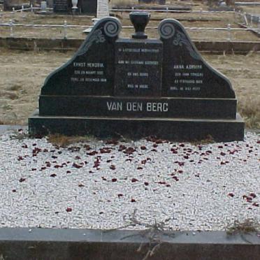 BERG  Ernst Hendrik, van den 1886-1958 &amp; Anna Adriana VAN TONDER 1893-1977