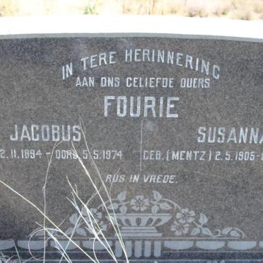 FOURIE Jacobus 1894-1974 &amp; Susanna MENTZ 1905-1973