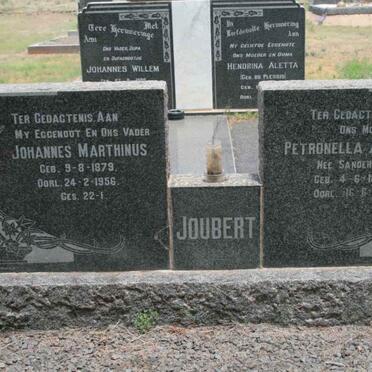 JOUBERT Johannes Marthinus 1879-1956 &amp; Petronella Aletha SANDERS 1887-1969