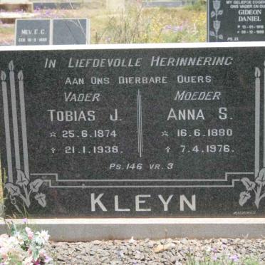 KLEYN Tobias J. 1874-1938 &amp; Anna S. 1880-1976