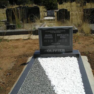 OLIVIER Johannes Stephanus 1932-2013 &amp; Hester Aletta Sophia 1932-2013