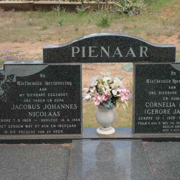PIENAAR Jacobus Johannes Nicolaas 1909-1984 &amp; Cornelia Maria JACOBS 1920-1996