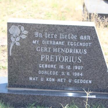PRETORIUS Gert Hendrikus 1907-1984 &amp; Christina Susanna VERMEULEN 1923-1998