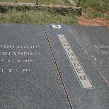 TONDER Gerhardus Johannes, van 1929-1991 &amp; Johanna Fredrika 1932-1990