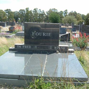 FOURIE Fred 1895-1978 &amp; Winnie 1903-1984
