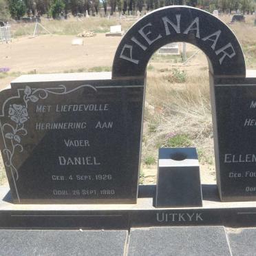 PIENAAR Daniel 1926-1980 &amp; Ellen Antoinette FOURIE 1937-1975