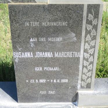 ?VA? Willem Petrus 1916-1970 &amp; Susanna Johanna Margrietha PIENAAR 1922-1968