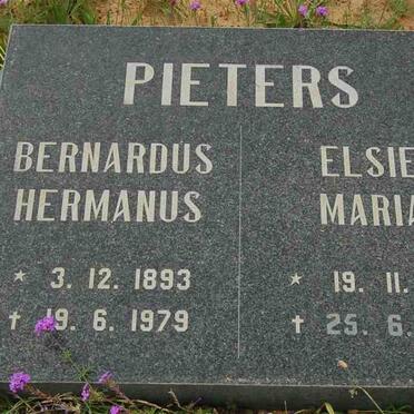 PIETERS Bernardus Hermanus 1893-1979 &amp; Elsie Maria 1911-1987