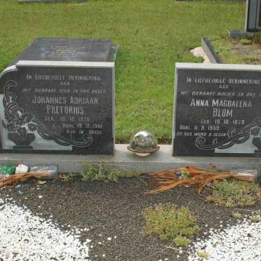 PRETORIUS Johannes Adriaan 1930-1961 &amp; Anna Magdalena BLOM 1879-1959