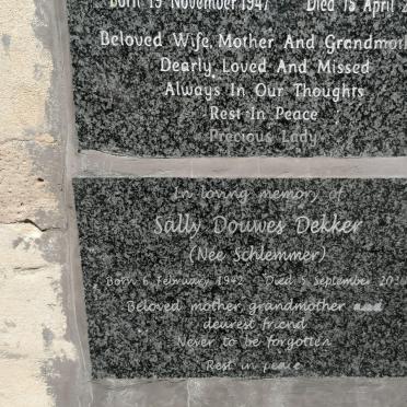 DECKER Sally Douwes nee SCHLEMMER 1942-2020