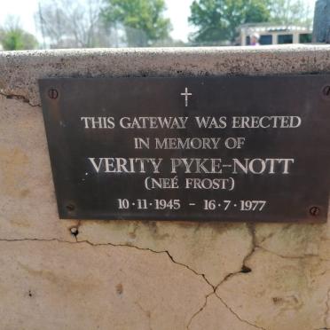 NOTT Verity, PYKE nee FROST 1945-1977