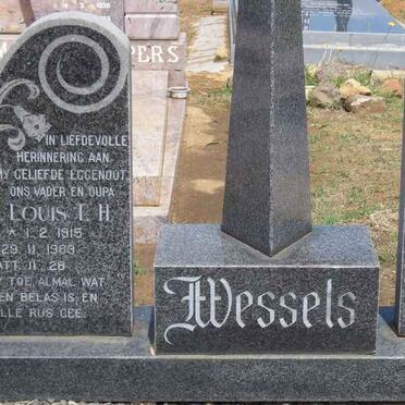 WESSELS Louis T.H. 1915-1983 &amp; Cecilia F. TAUTE 1912-1995