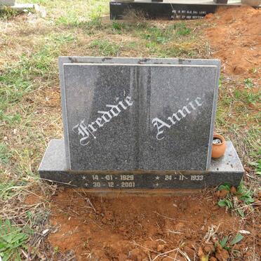 ? Freddie 1929-2001 & Annie 1933-
