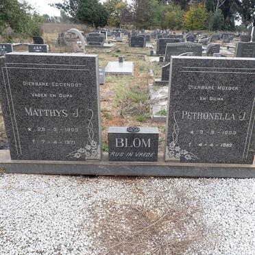 BLOM Matthys J. 1903-1971 & Petronella J. 1903-1982