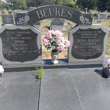 BEUKES Dawid Matthys 1924-1954 & Maria Martha Elizabeth ALBERTS 1919-1982 