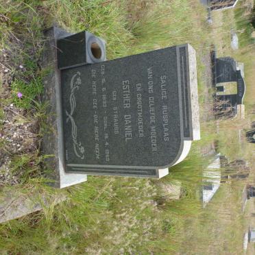 DANIEL Esther nee STRAUSS 1893-1969