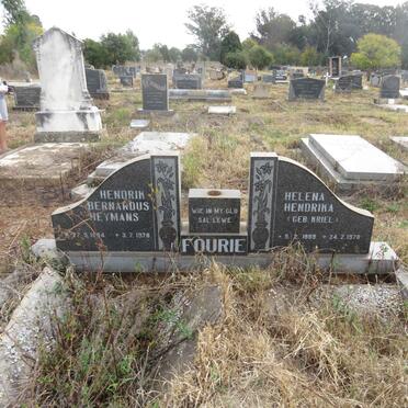 F - Vanne :: Surnames - F