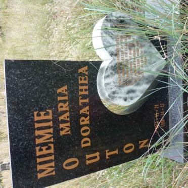 MOUTON Maria Dorathea 1912-1998