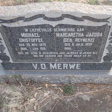 MERWE Michael Cristoffel, v.d. 1876-1951 & Margaretha Jacoba REYNEKE 1899- 