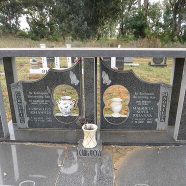 PLOOY Cornelius Johannes, du 1923-1999 & Magrieta Sovia Johanna 1932-2012
