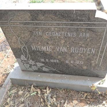 R - Vanne :: Surnames - R