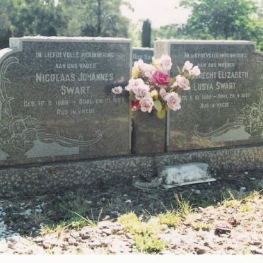 SWART Nicolaas Johannes 1886-1957 &amp; ?brecht Elizabeth Lusya 1889-1957