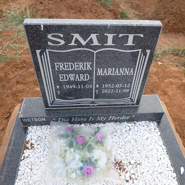 SMIT Frederik Edward 1949- & Marianna 1952-2022