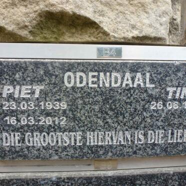 ODENDAAL Piet 1939-2012 &amp; Tiny 1945-