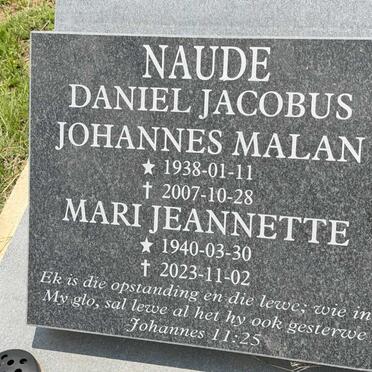 NAUDE Daniel Jacobus Johannes Malan 1938-2007 & Mari Jeannette 1940-2023