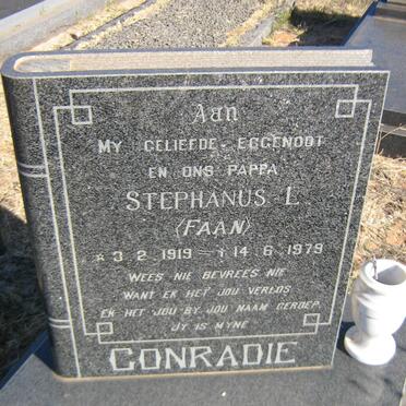 CONRADIE Stephanus L. 1919-1979