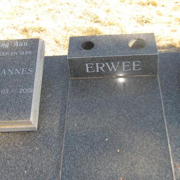ERWEE Andries Johannes 1918-2001 &amp; Magdalena S.P. 1921-2006